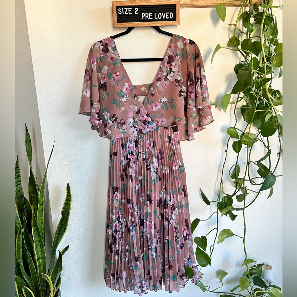 💜 Pre-loved ASOS floral dress